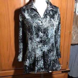NWOT JACLYN SMITH PLEATED BLOUSE SIZE L!